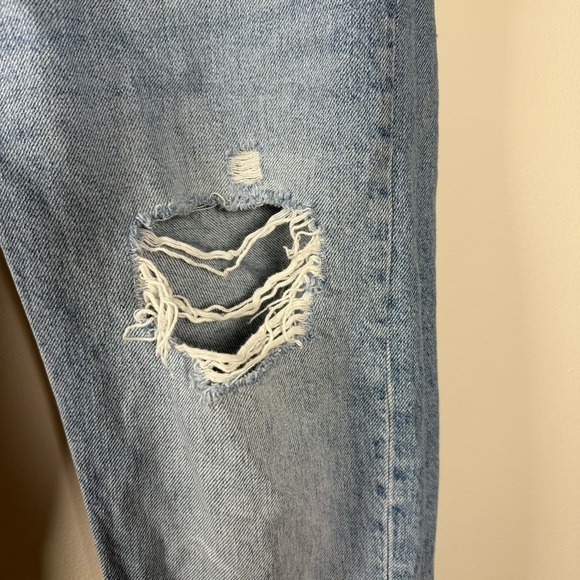 Bershka Slim Boyfriend Light Wash Distressed Jeans Size 2 - Picture 4 of 10